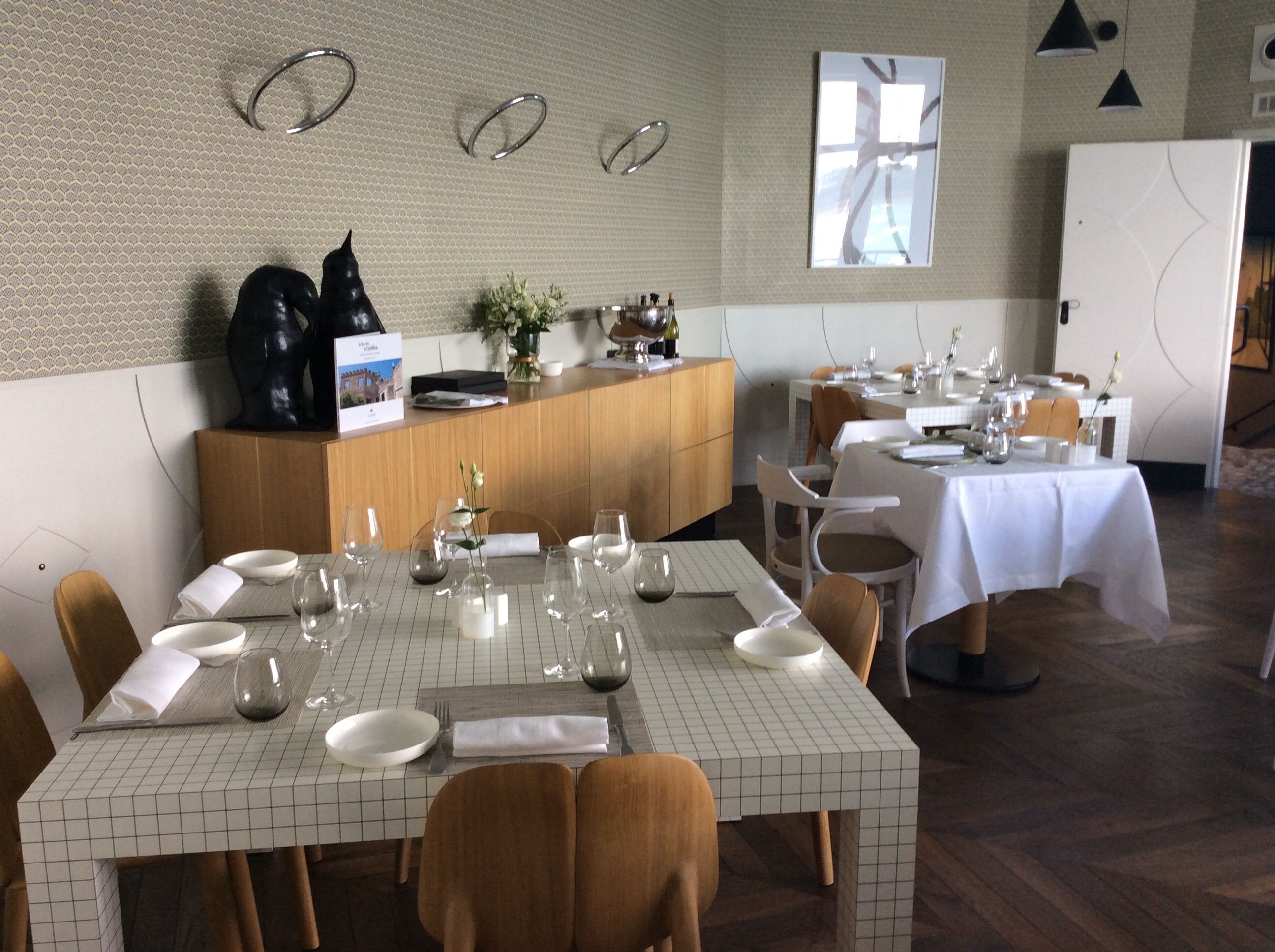 乐竞平台 - 坐具|餐椅|办公家具|设计师家具|奥索餐椅